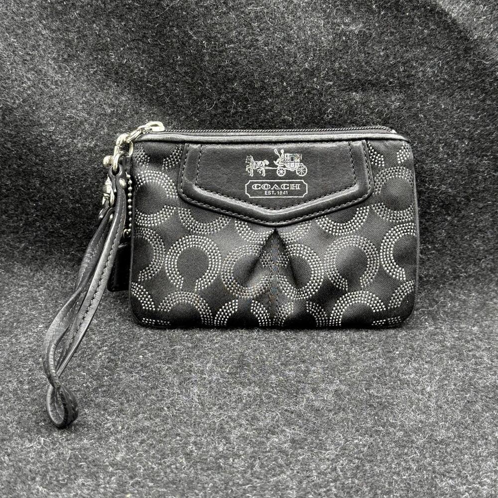 Coach Madison Op Art Wristlet